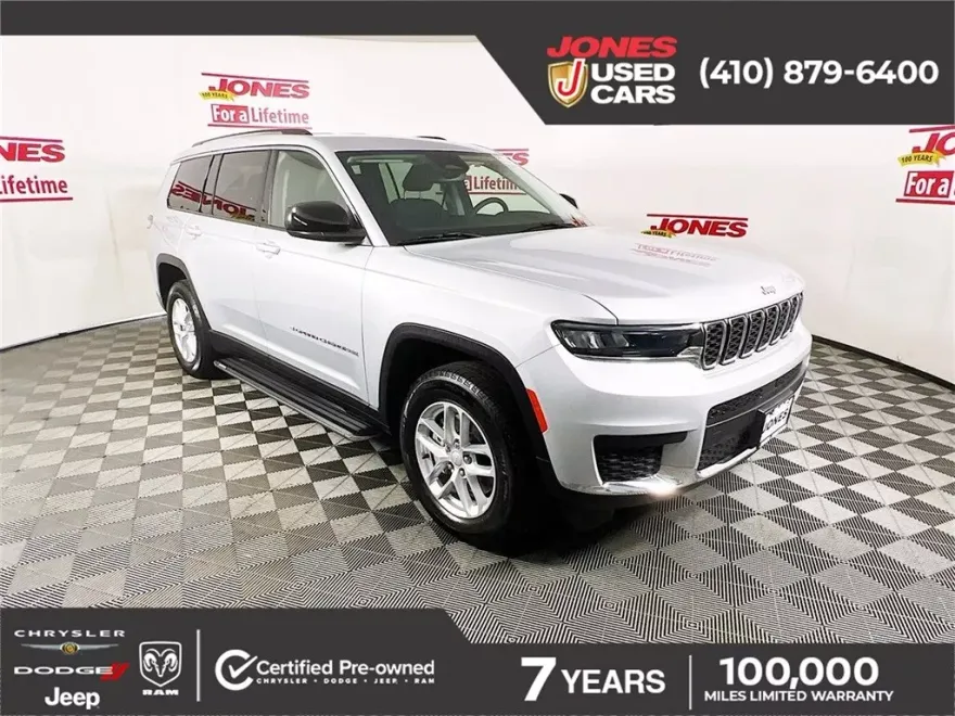 2023 Jeep Grand Cherokee Laredo photo 1