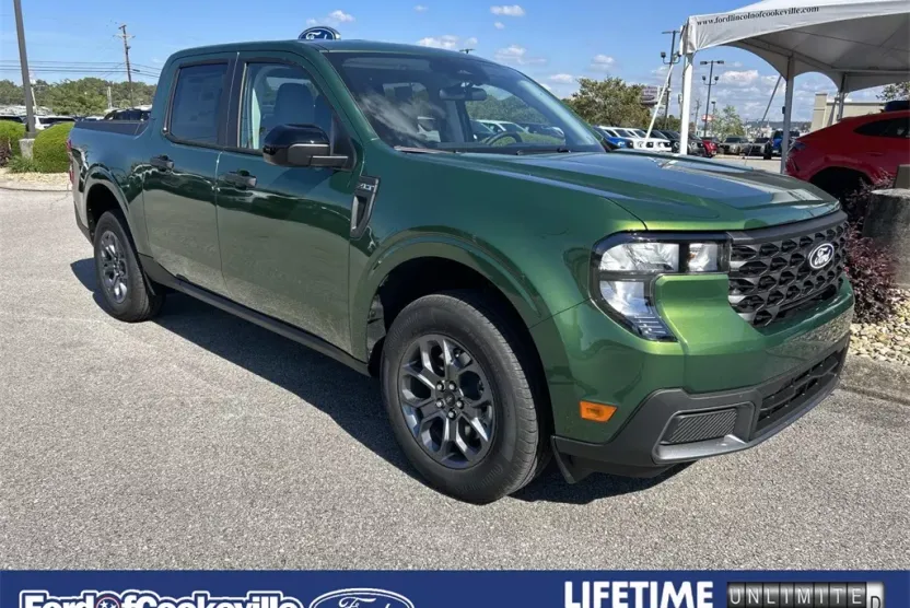 2025 Ford Maverick XLT photo 1