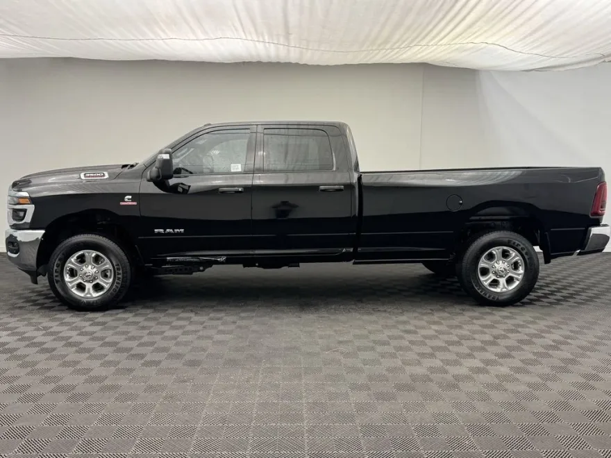 2025 Ram 3500 Big Horn photo 1