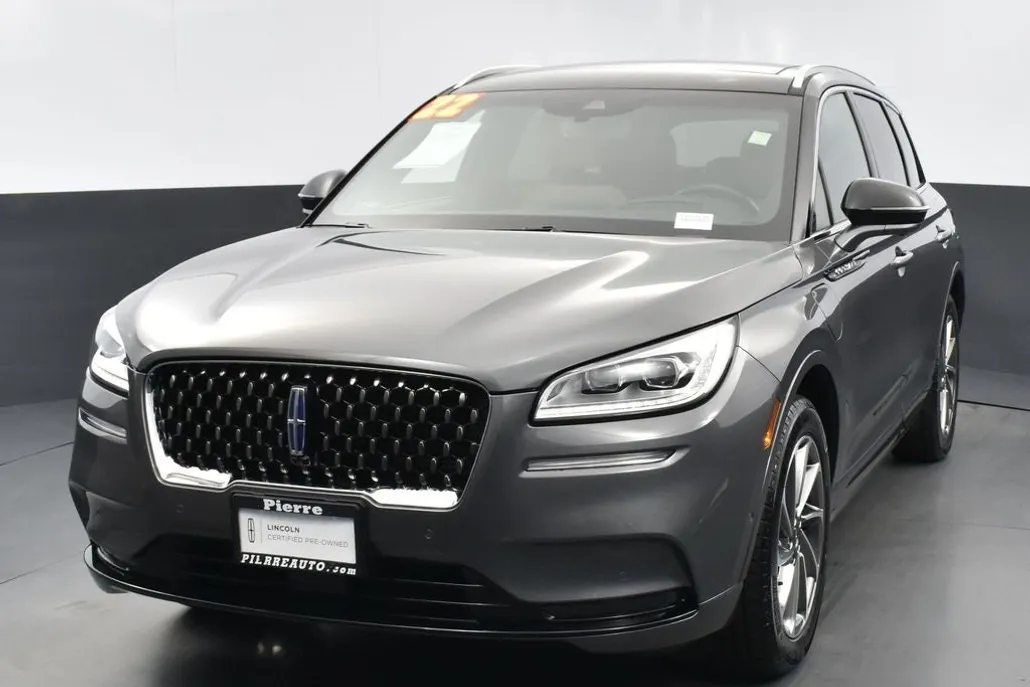 2022 Lincoln Corsair Grand Touring photo 1