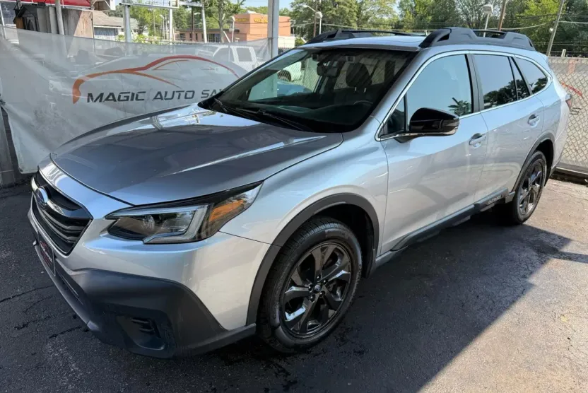 2021 Subaru Outback Onyx Edition photo 1