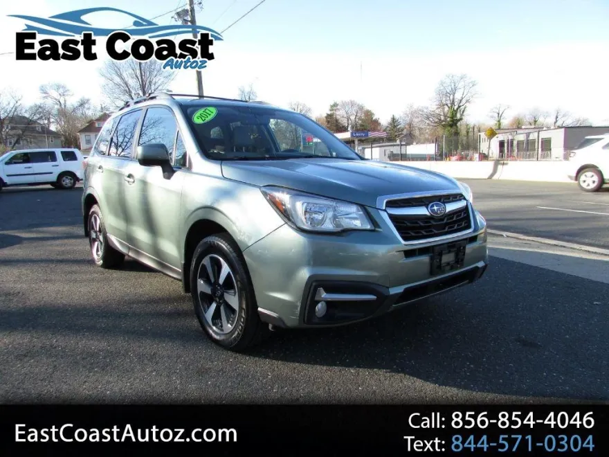 2017 Subaru Forester 2.5i Premium photo 1