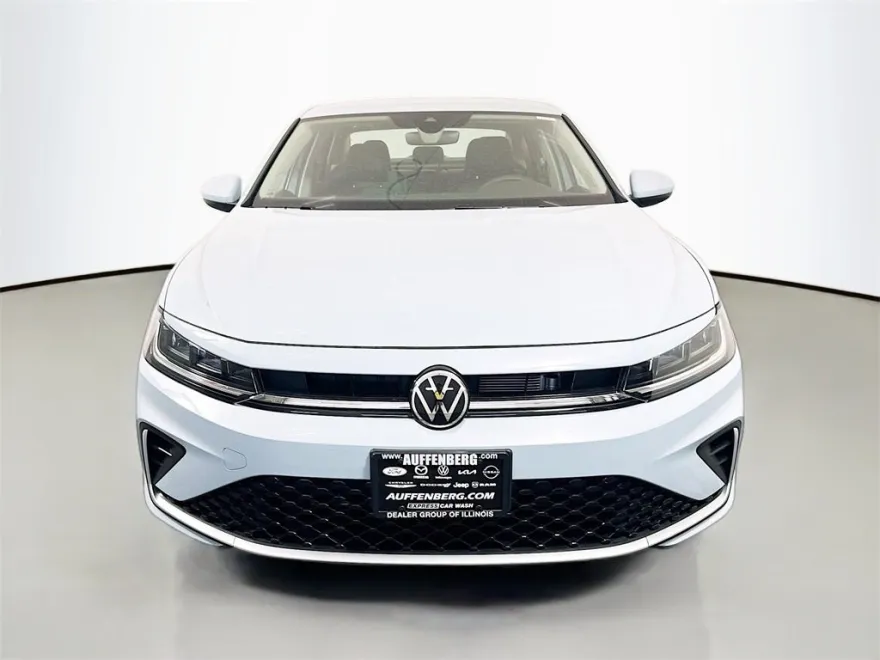 2025 Volkswagen Jetta 1.5T SE photo 1