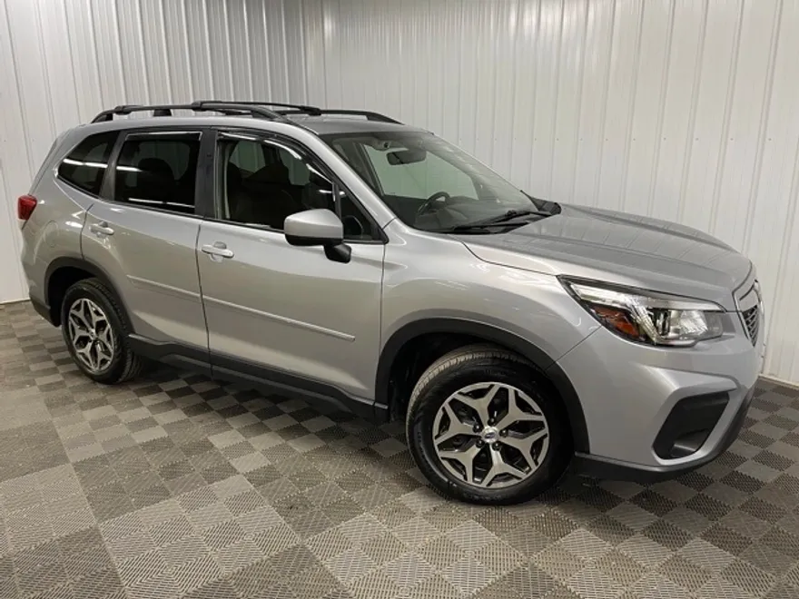 2020 Subaru Forester Premium photo 1