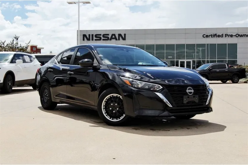 2025 Nissan Sentra S photo 1