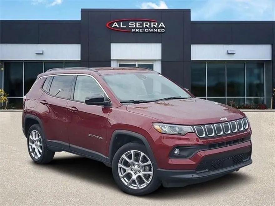 2022 Jeep Compass Latitude Lux photo 1