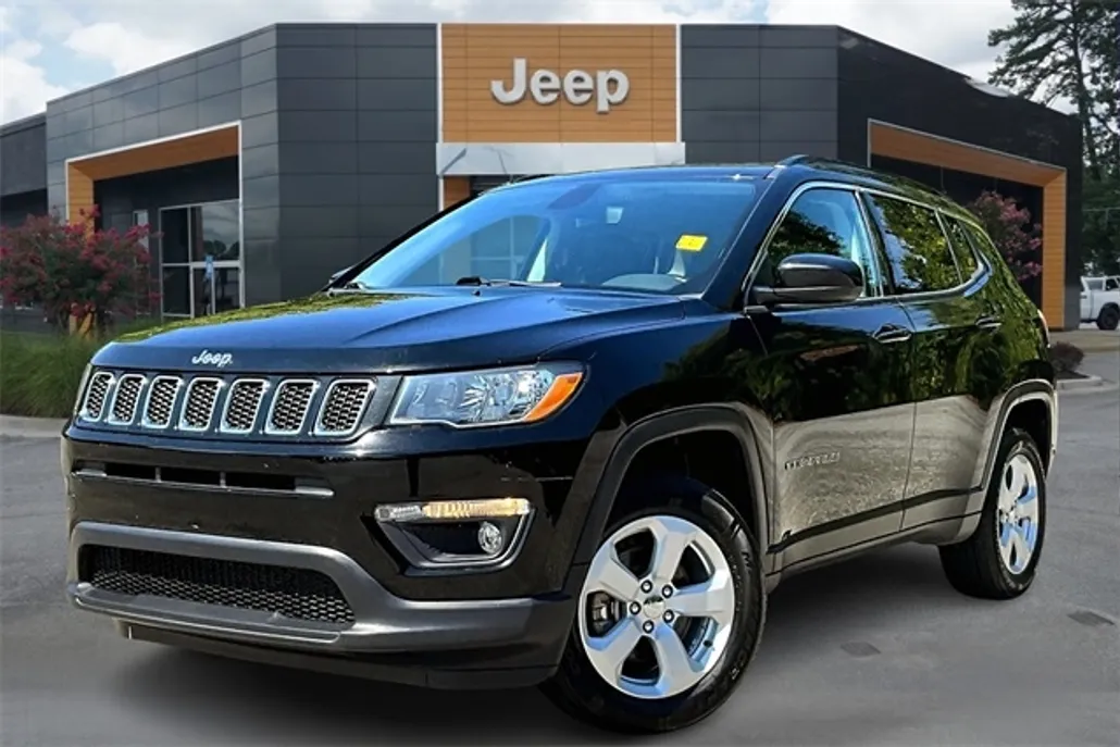 2020 Jeep Compass Latitude photo 1
