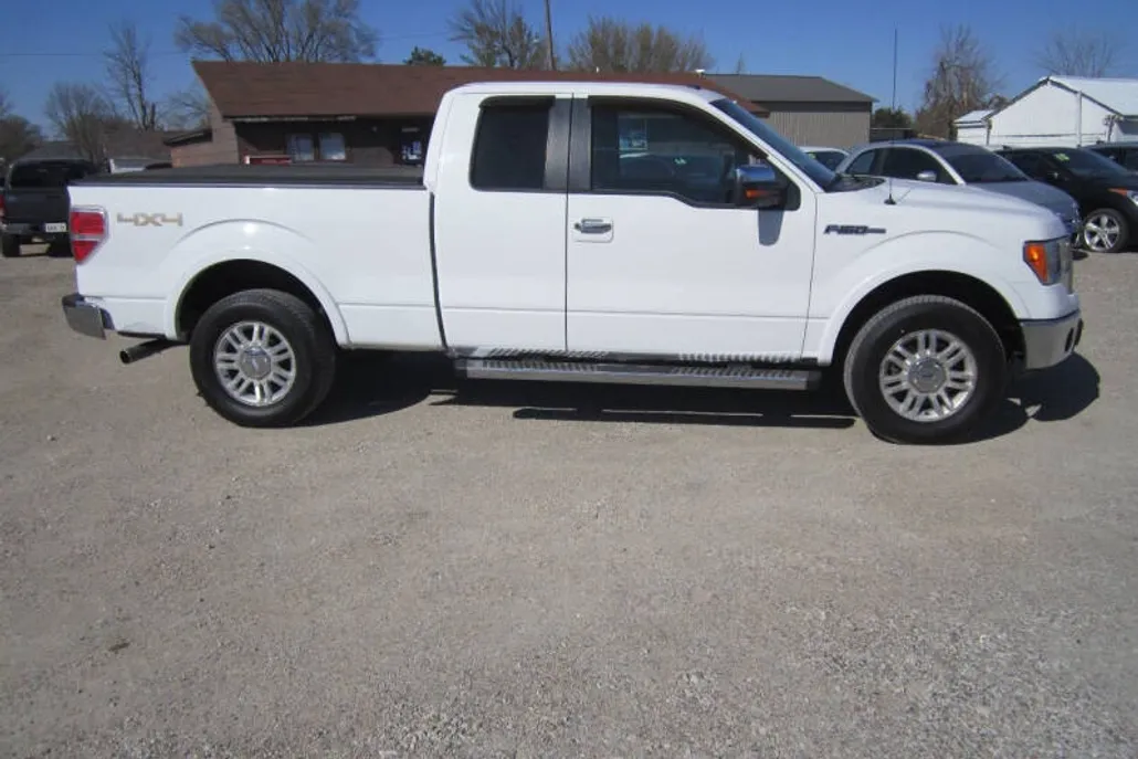 2011 Ford F-150 Lariat photo 1
