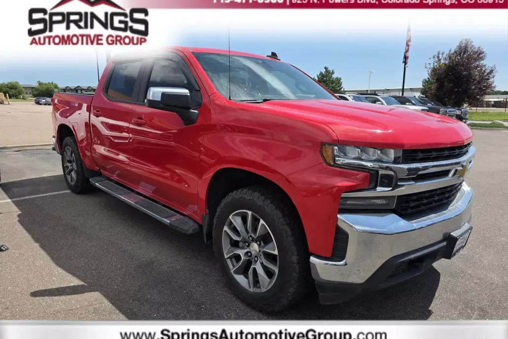 2019 Chevrolet Silverado 1500 LT photo 1