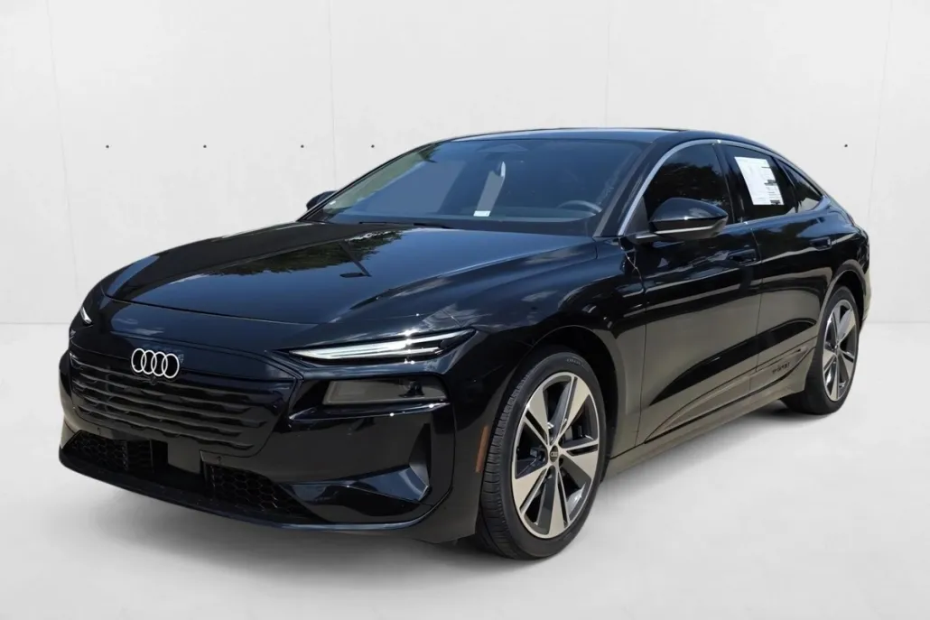 2025 Audi A6 Premium photo 1