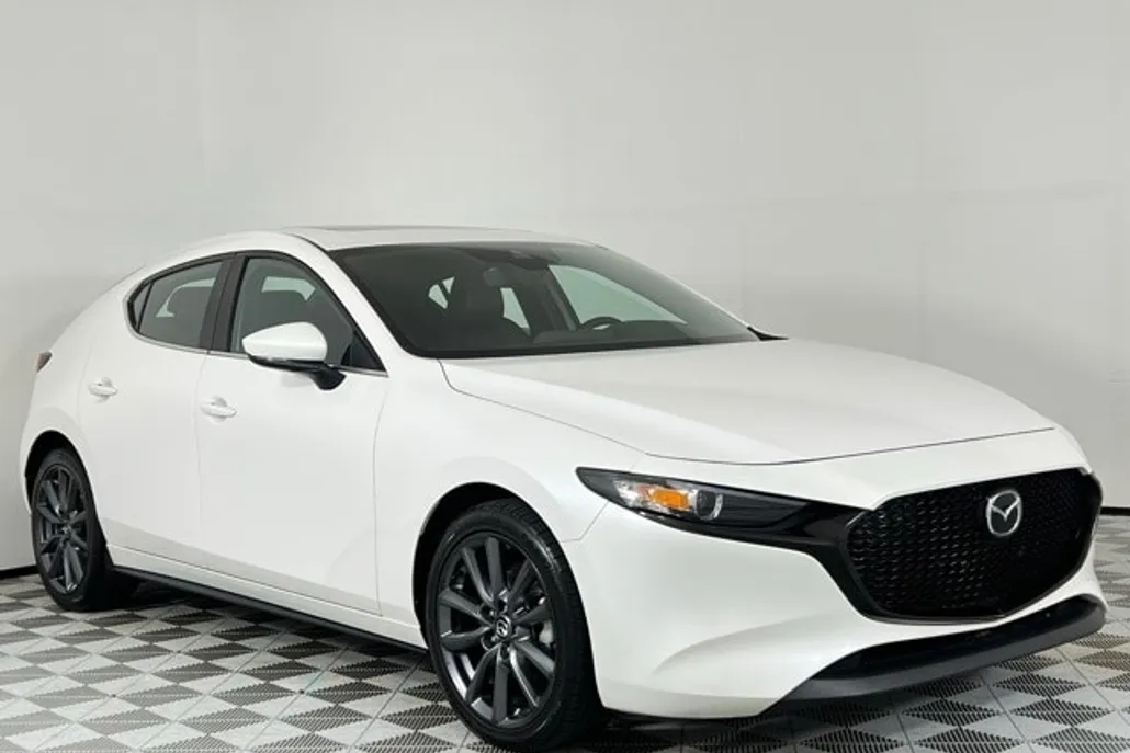 2023 Mazda Mazda3 2.5 s Preferred photo 1