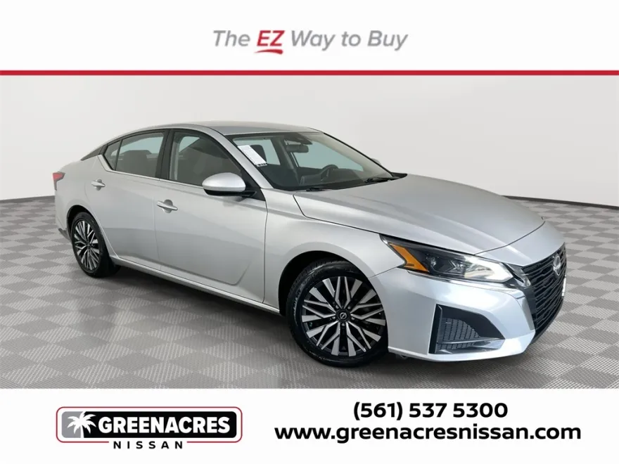 2023 Nissan Altima 2.5 SV photo 1