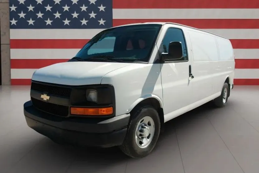 2016 Chevrolet Express 3500 Cargo Van photo 1