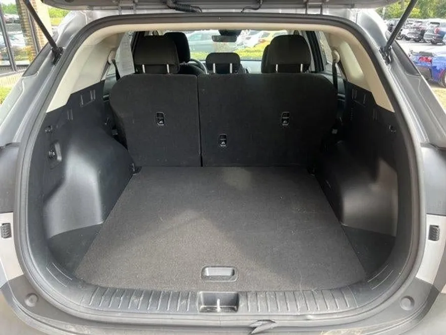 2024 Kia Sportage LX photo 1