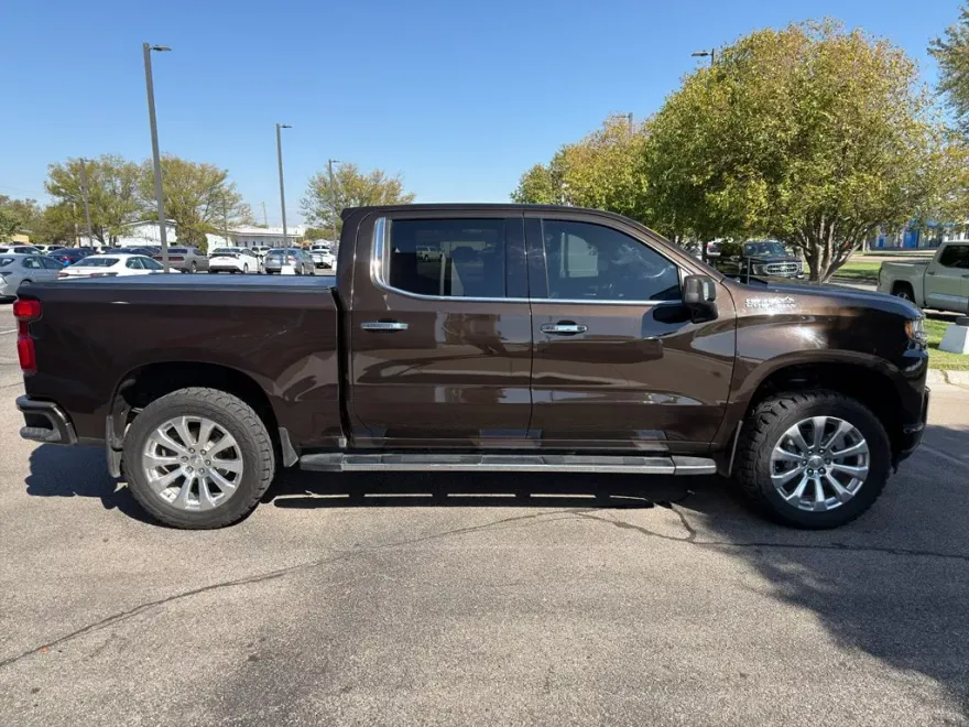 2020 Chevrolet Silverado 1500 High Country photo 1