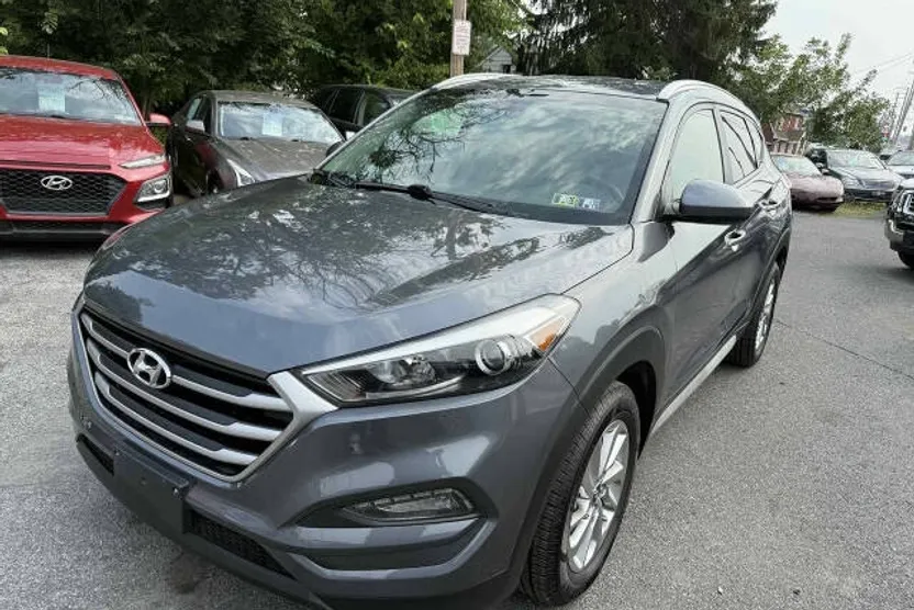 2018 Hyundai Tucson SEL photo 1