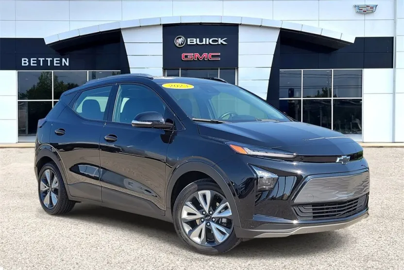 2023 Chevrolet Bolt EUV photo 1