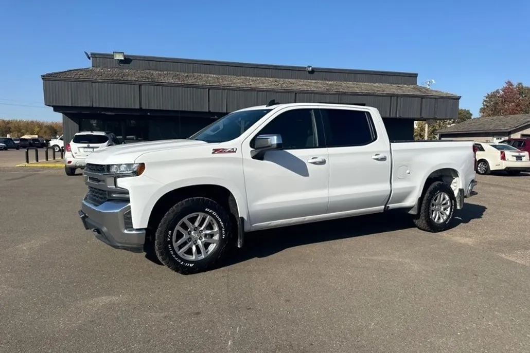2020 Chevrolet Silverado 1500 LT photo 1