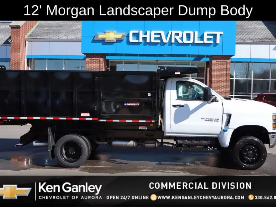 2024 Chevrolet Silverado 5500HD photo 1