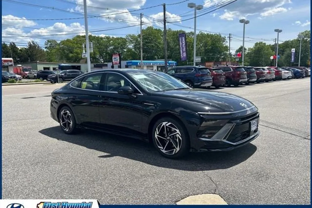 2025 Hyundai Sonata SEL Convenience photo 1