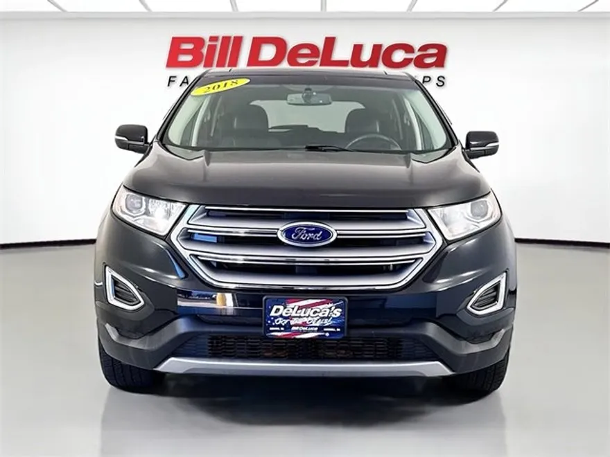 2018 Ford Edge Titanium photo 1