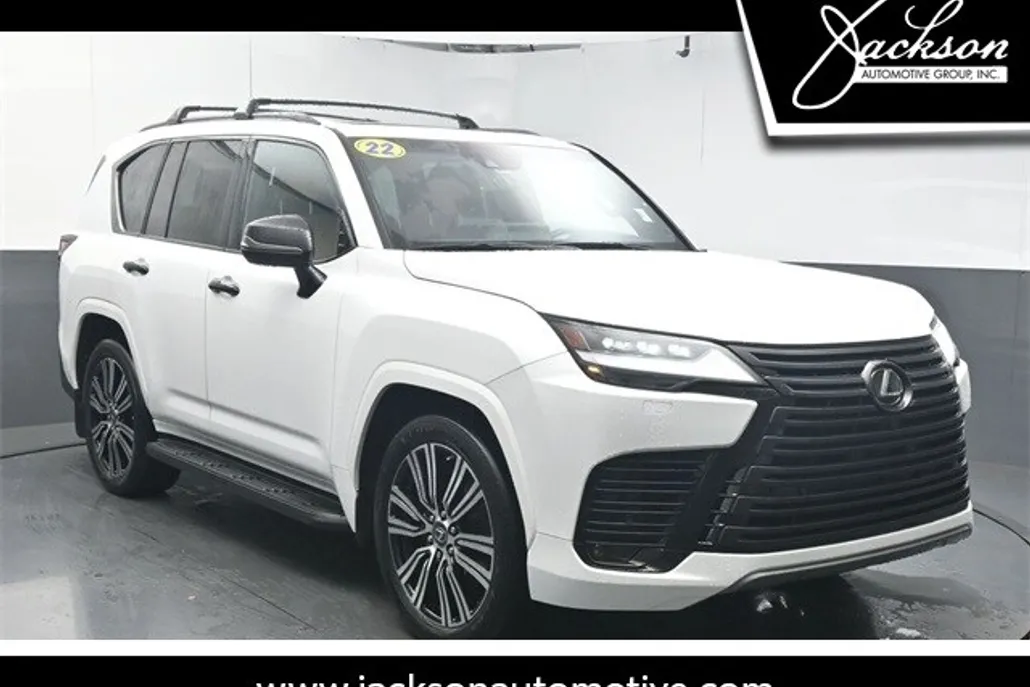 2022 Lexus LX 600 Luxury photo 1