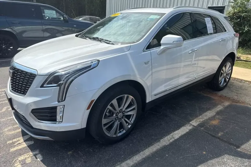 2021 Cadillac XT5 Premium Luxury photo 1