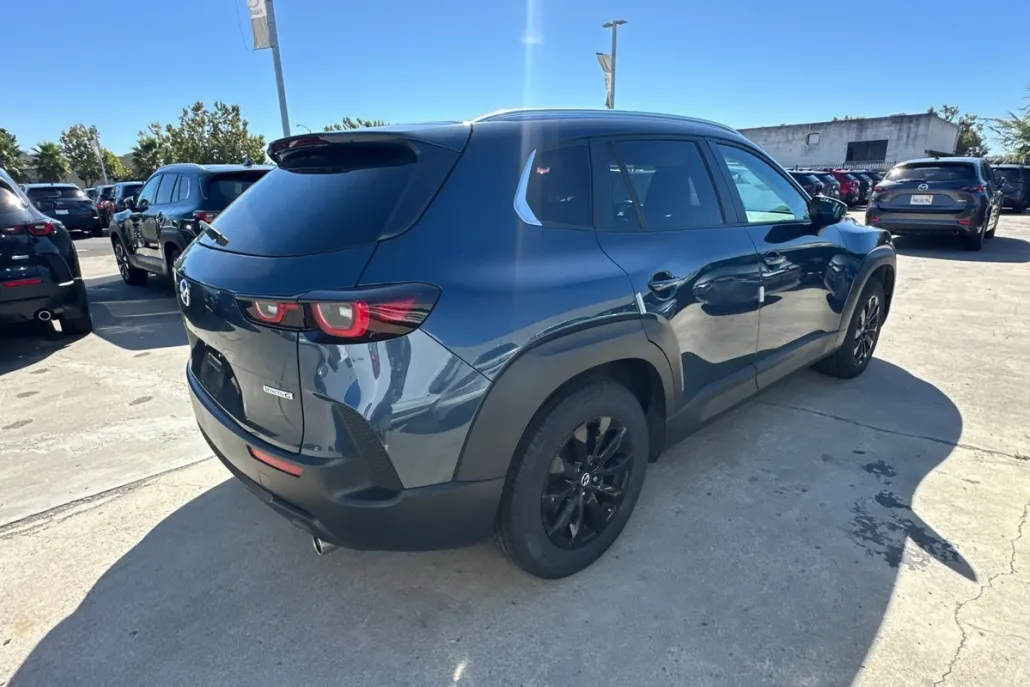 2023 Mazda CX-50 Preferred Plus photo 1