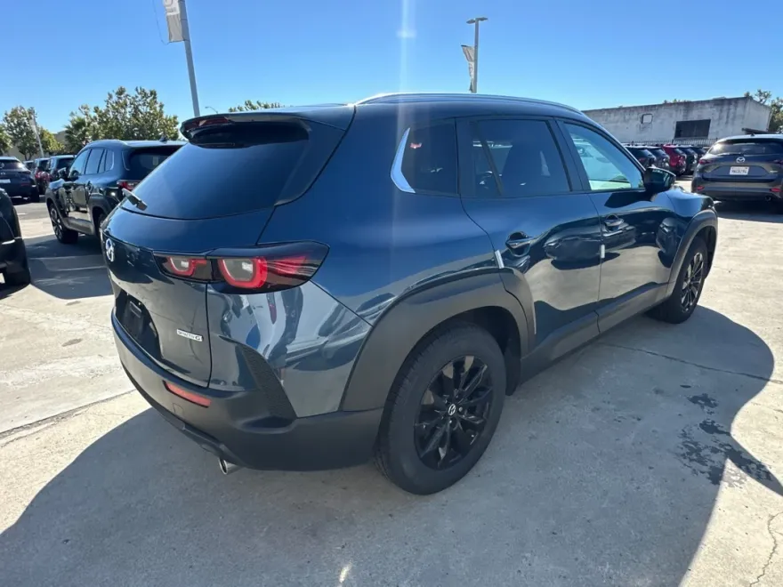 2023 Mazda CX-50 Preferred Plus photo 1