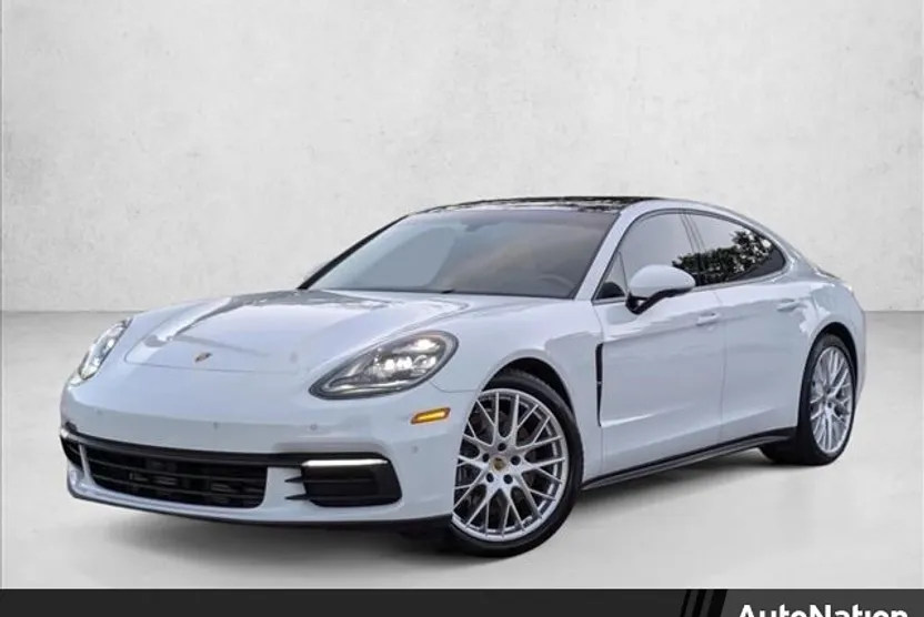 2020 Porsche Panamera 4 photo 1