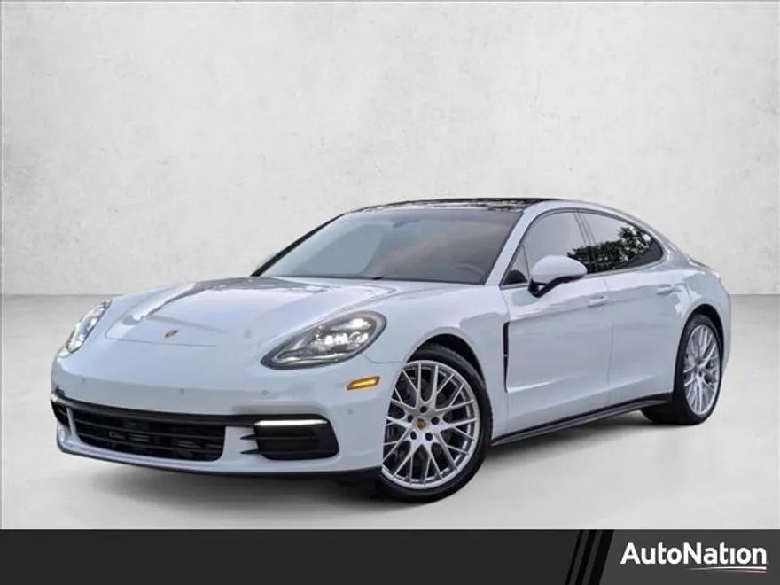 2020 Porsche Panamera 4 photo 1