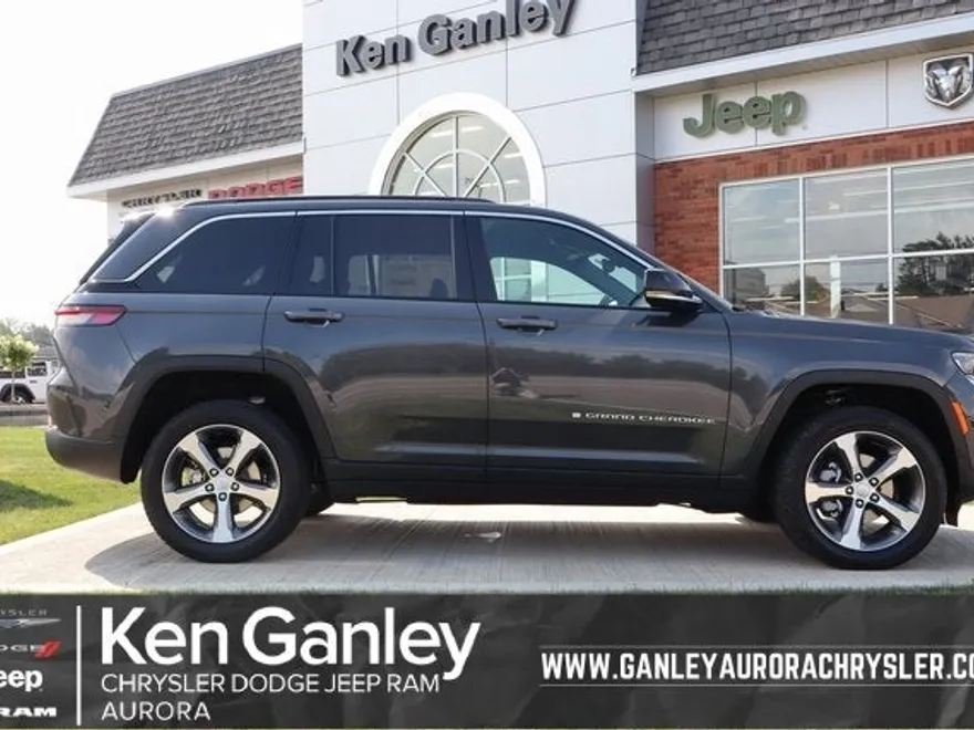 2025 Jeep Grand Cherokee Limited photo 1