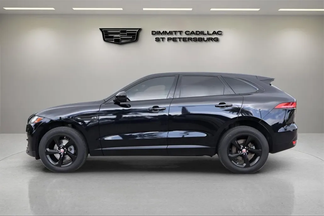 2017 Jaguar F-PACE Premium photo 1