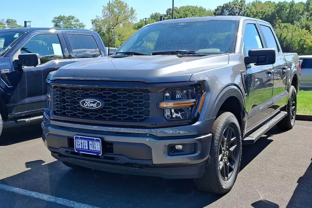 2025 Ford F-150 STX photo 1