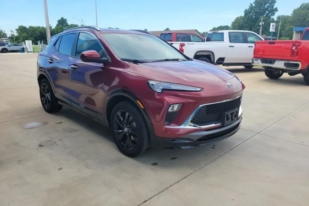 2024 Buick Encore GX Sport Touring photo 1