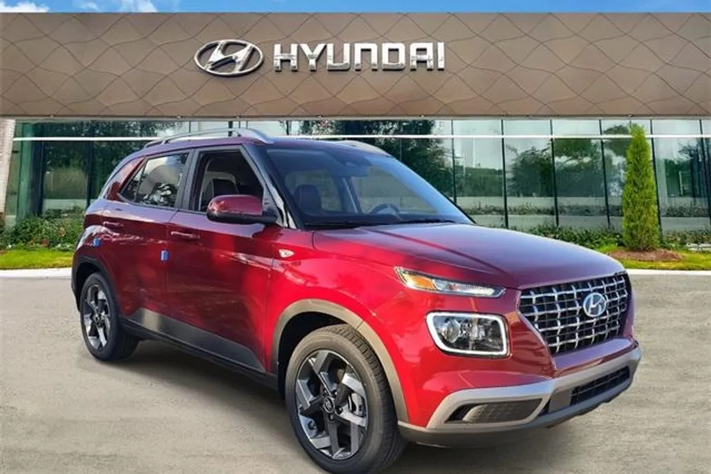 2025 Hyundai Venue Limited photo 1