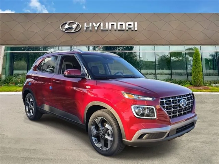 2025 Hyundai Venue Limited photo 1