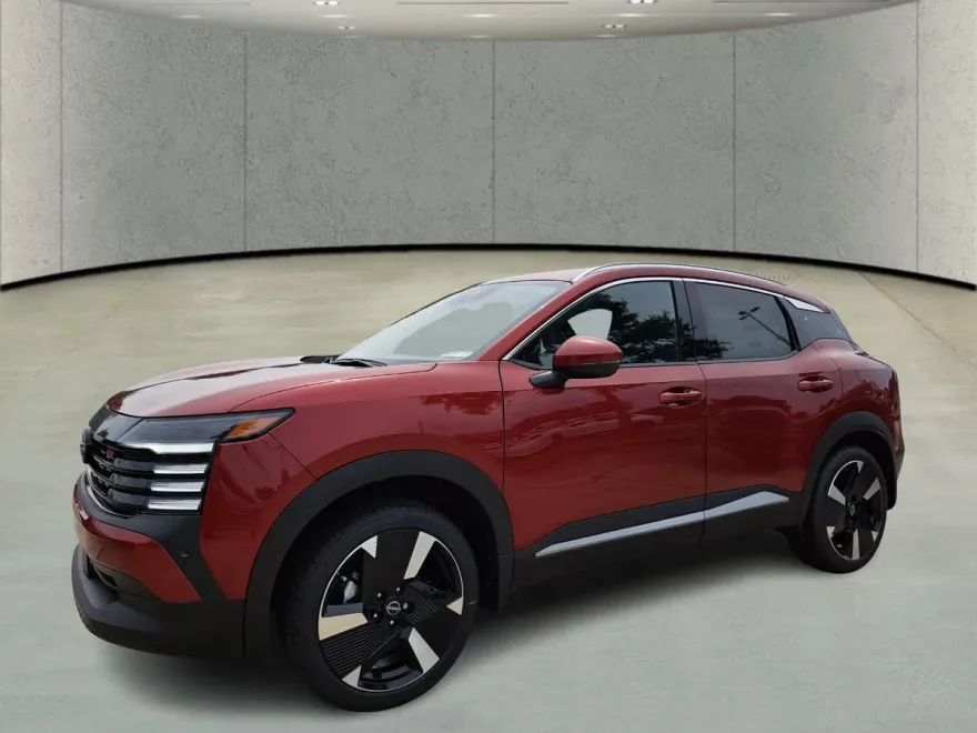 2025 Nissan Kicks SR photo 1