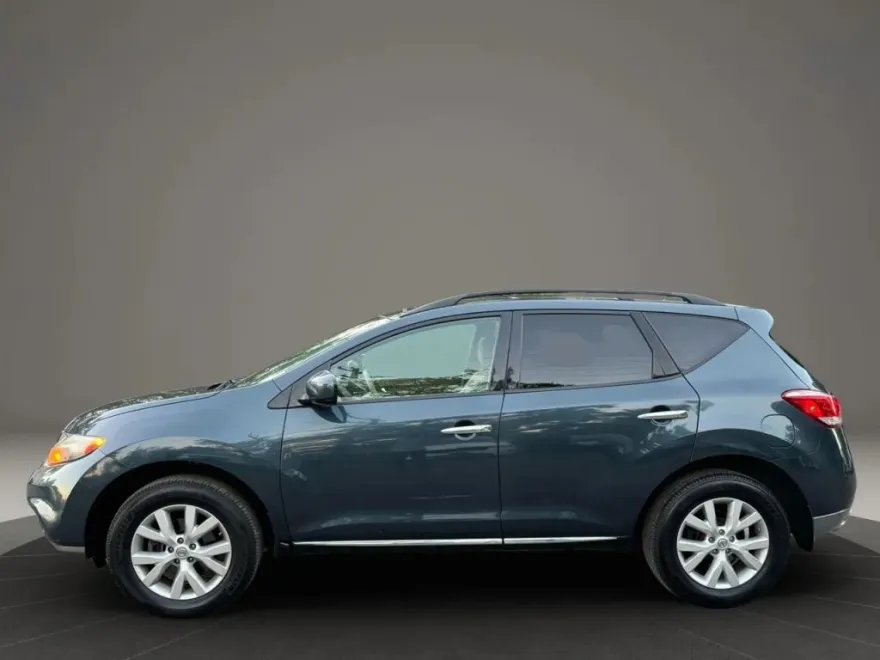 2011 Nissan Murano SL photo 1