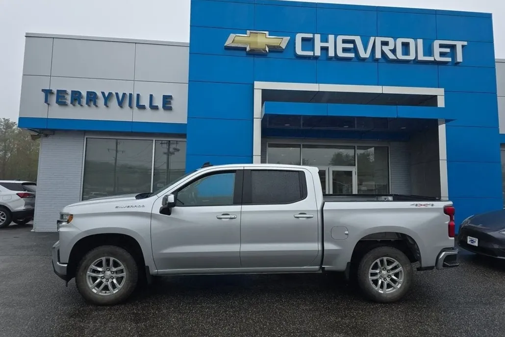 2021 Chevrolet Silverado 1500 LT photo 1