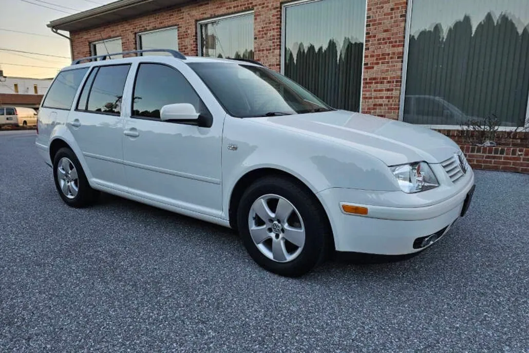 2005 Volkswagen Jetta GLS TDI photo 1