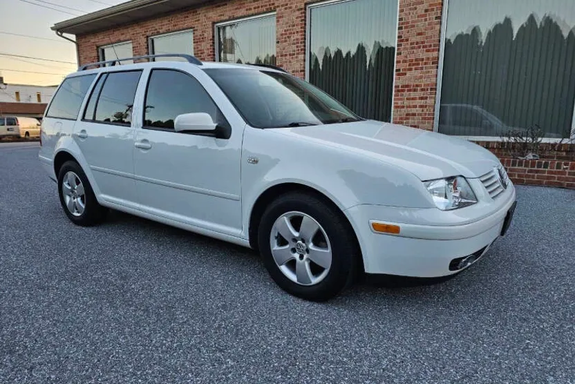 2005 Volkswagen Jetta GLS TDI photo 1