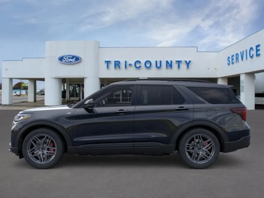2025 Ford Explorer ST-Line photo 1