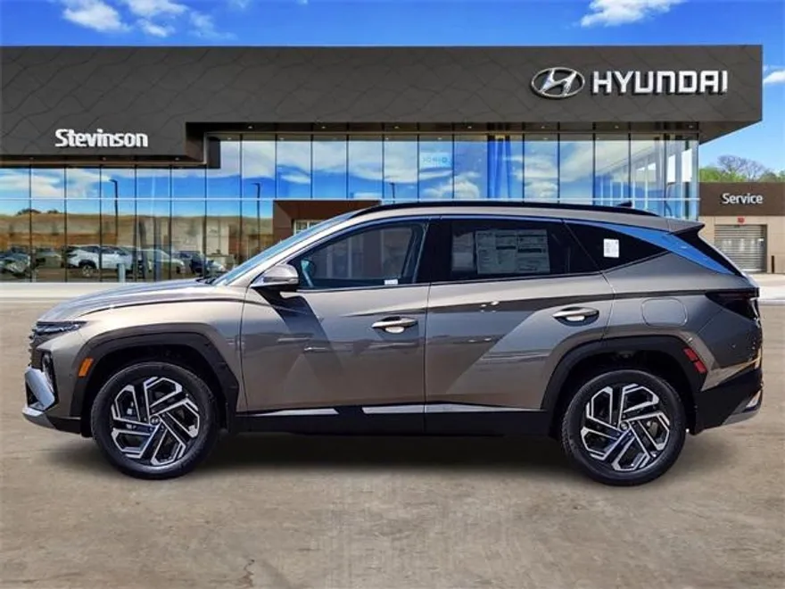 2025 Hyundai Tucson Hybrid Limited photo 1