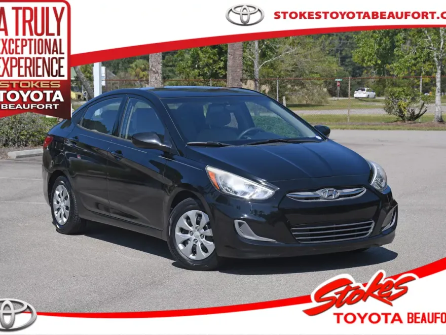 2016 Hyundai Accent SE photo 1