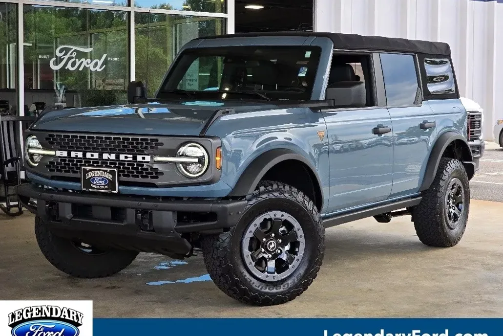 2021 Ford Bronco Badlands photo 1