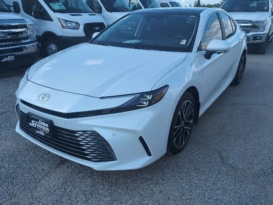 2025 Toyota Camry XSE photo 1