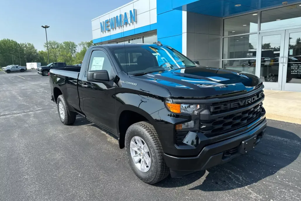 2025 Chevrolet Silverado 1500 photo 1