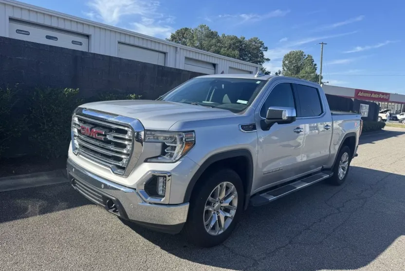 2021 Gmc Sierra SLT photo 1