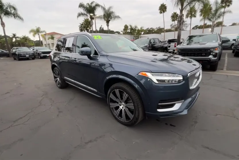 2022 Volvo XC90 Recharge T8 Inscription photo 1